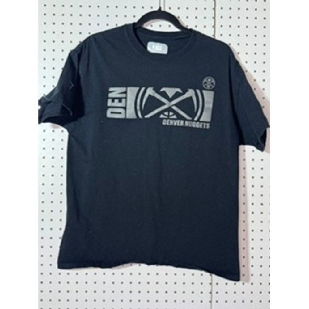 NBA Denver‎ Nuggets Graphic T-Shirt Mens Large Black Silver Logo Crew Neck Tee